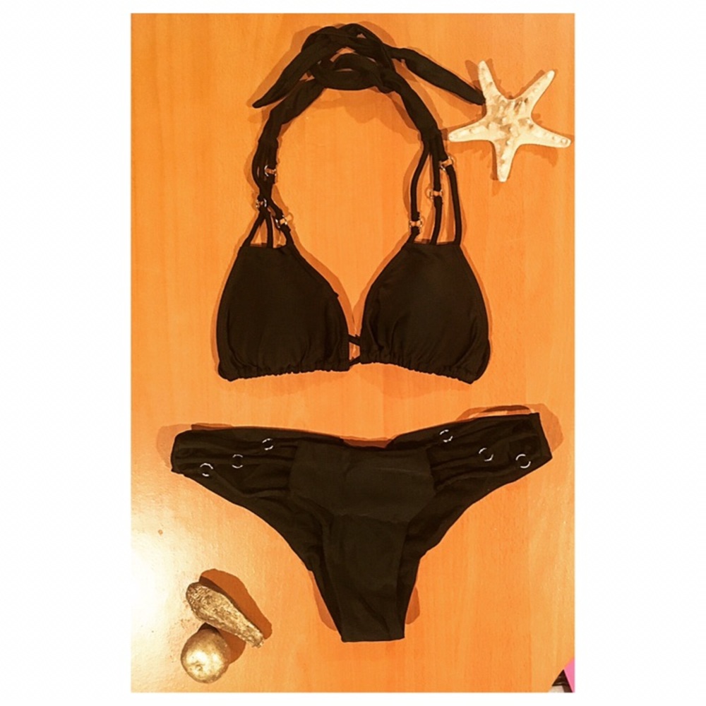 ‘Montauk’ Kini 👙 -Black-